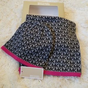 SOLD Michael Kors MK Scarf Hat Set Gray/Pink